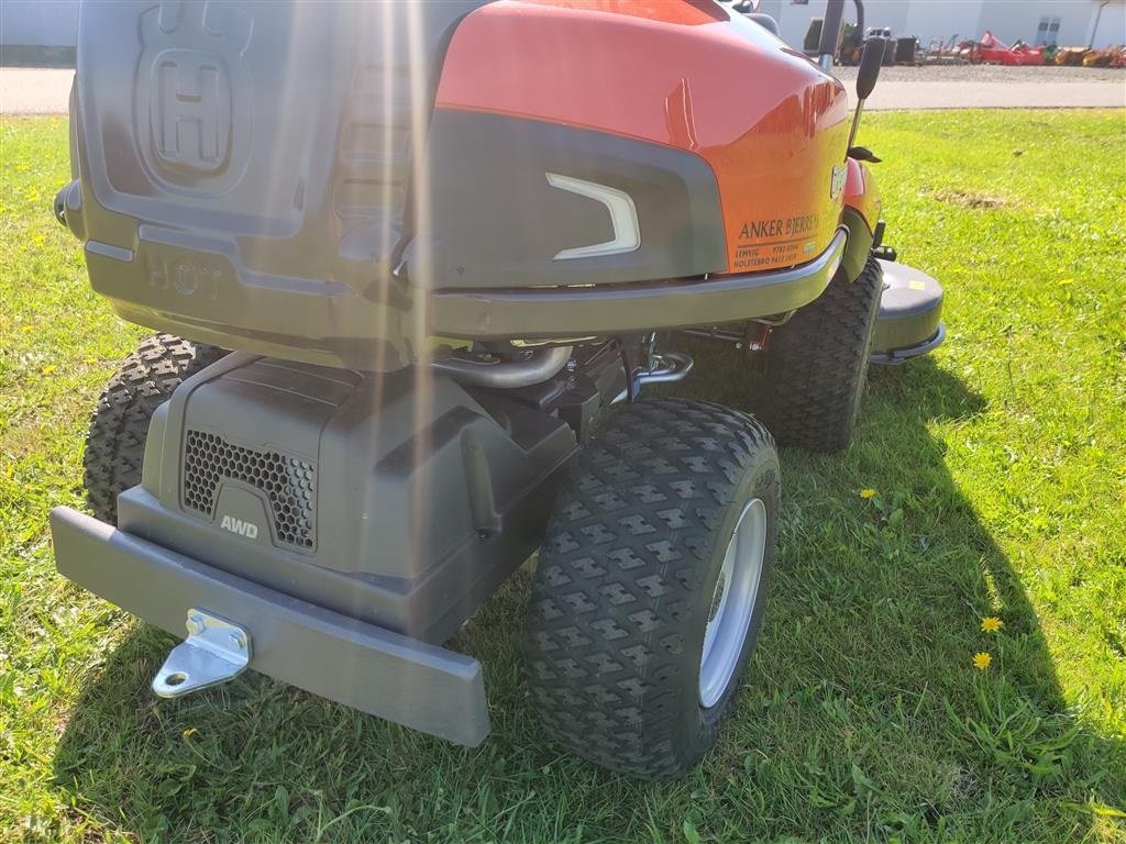 Sitzrasenmäher des Typs Husqvarna r 316tx awd inkl. 112cm klippebord, Gebrauchtmaschine in Holstebro (Bild 4)