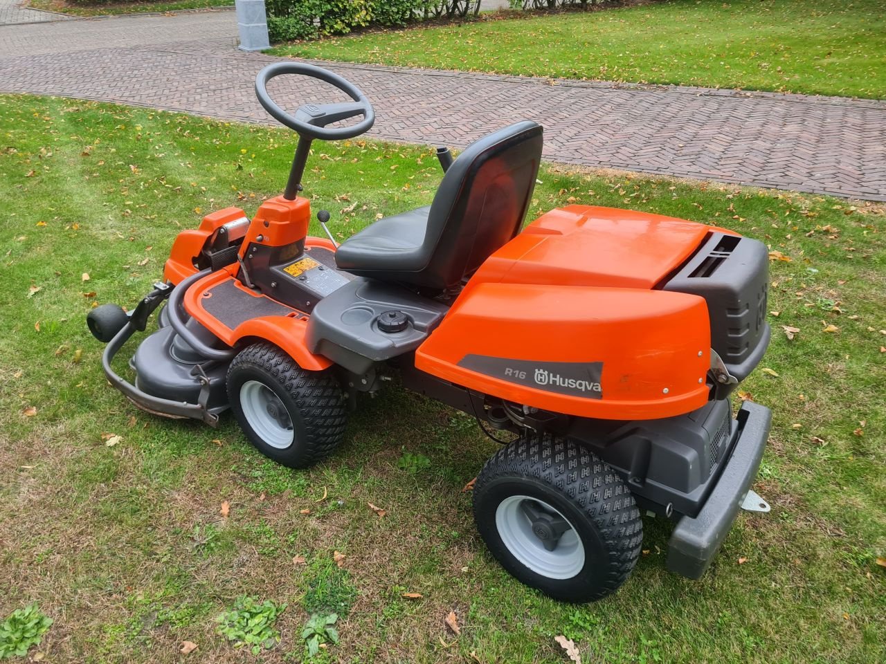 Sitzrasenmäher typu Husqvarna Rider 16, Gebrauchtmaschine v Lierop (Obrázek 8)