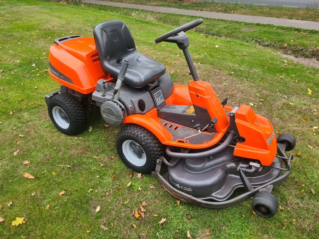 Sitzrasenmäher typu Husqvarna Rider 16, Gebrauchtmaschine v Lierop (Obrázek 4)