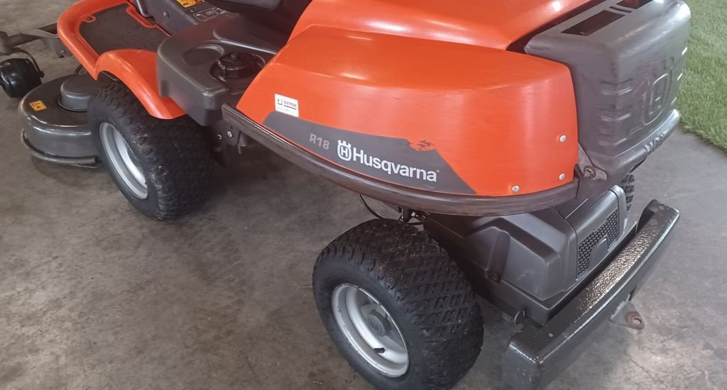 Sitzrasenmäher typu Husqvarna RIDER 18, Gebrauchtmaschine v Hasselt (Obrázek 6)