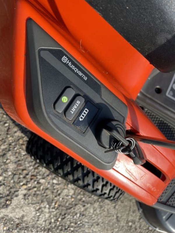 Sitzrasenmäher des Typs Husqvarna RIDER112IC, Gebrauchtmaschine in Hasselt (Bild 5)