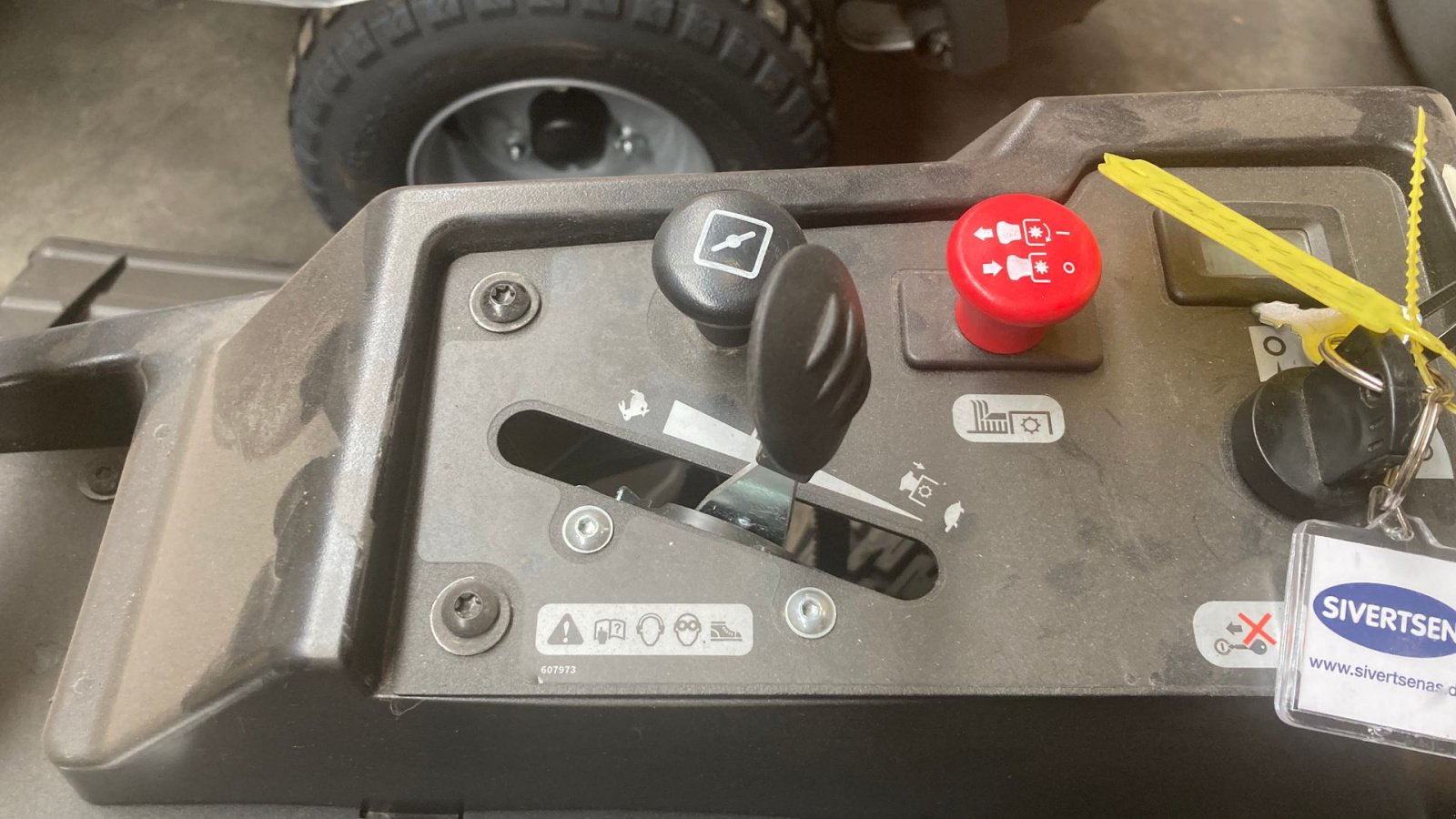 Sitzrasenmäher typu Hustler  Raptor X 42, Gebrauchtmaschine v Roskilde (Obrázek 4)