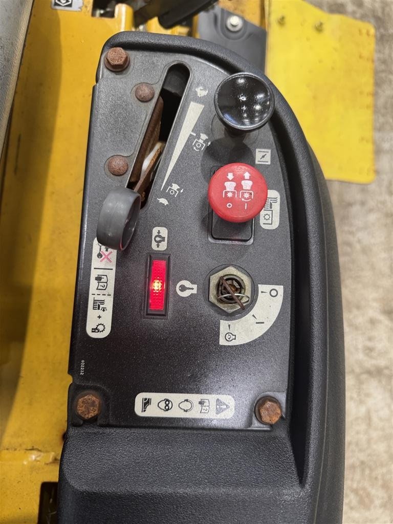 Sitzrasenmäher tipa Hustler  Sonstiges, Gebrauchtmaschine u Haderup (Slika 18)