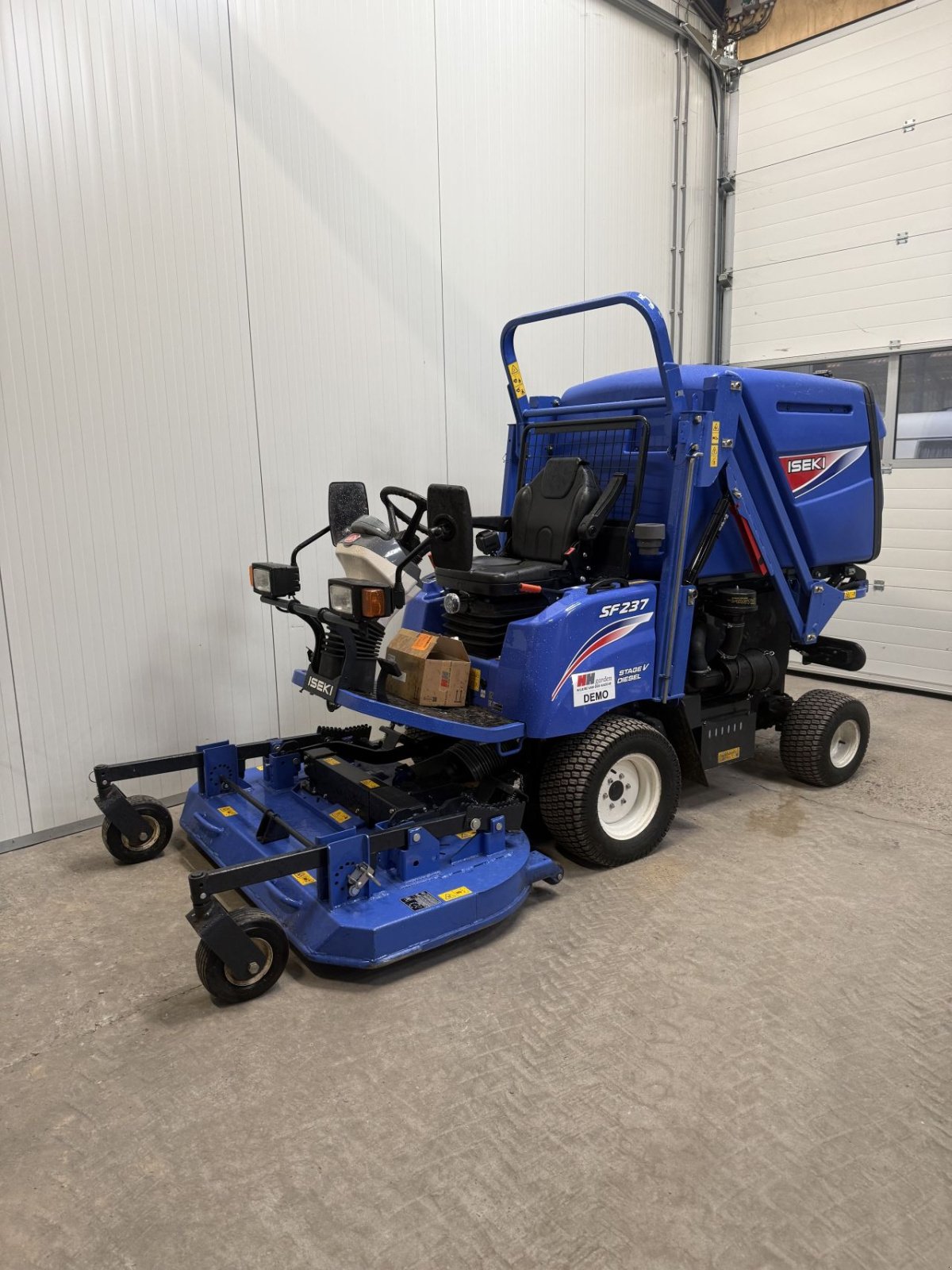 Sitzrasenmäher του τύπου Iseki Sf237, Gebrauchtmaschine σε Wadenoijen (Φωτογραφία 1)