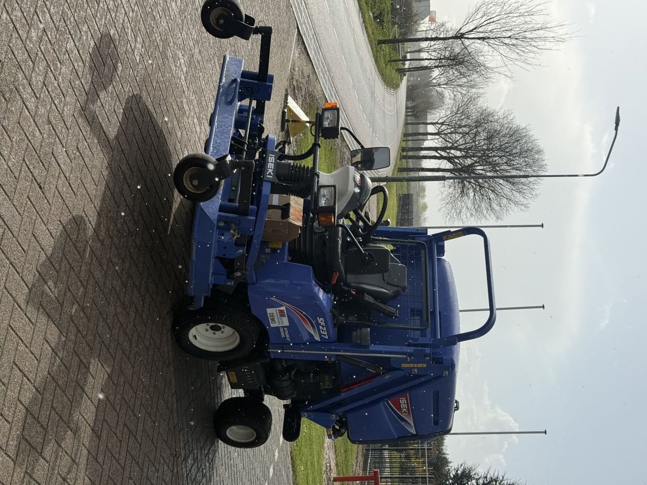 Sitzrasenmäher του τύπου Iseki Sf237, Gebrauchtmaschine σε Wadenoijen (Φωτογραφία 3)