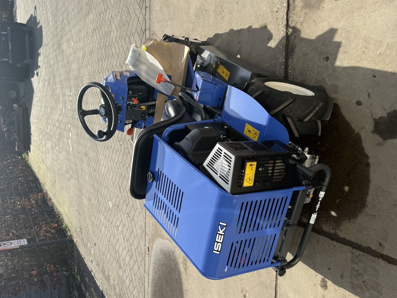 Sitzrasenmäher typu Iseki Sra800, Gebrauchtmaschine v Wadenoijen (Obrázek 3)