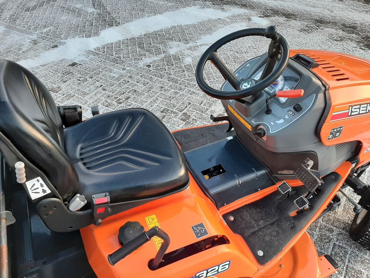 Sitzrasenmäher des Typs Iseki SXG 326 hooglosser, Gebrauchtmaschine in Hardegarijp (Bild 9)