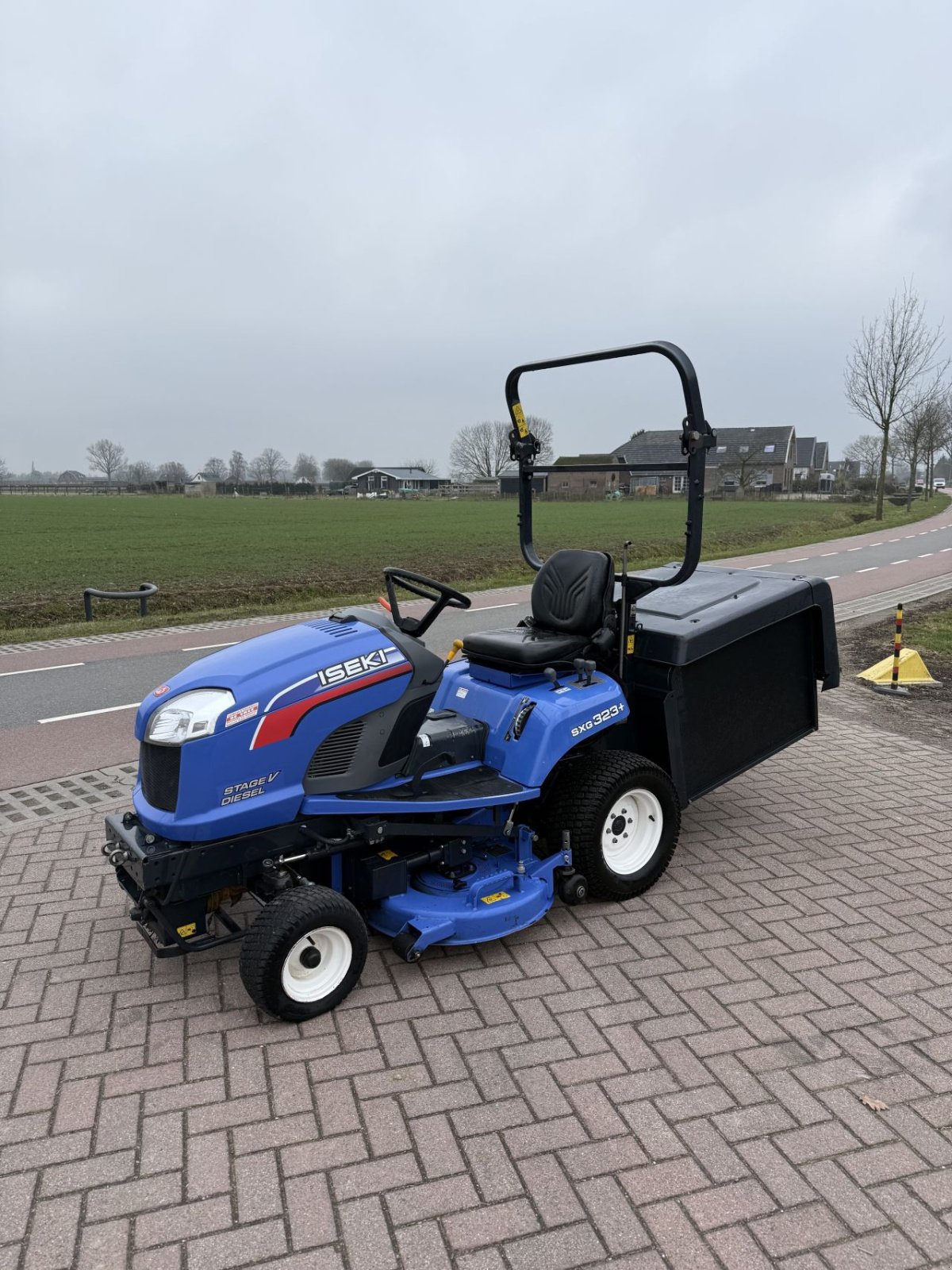 Sitzrasenmäher typu Iseki Sxg323, Gebrauchtmaschine v Wadenoijen (Obrázek 2)