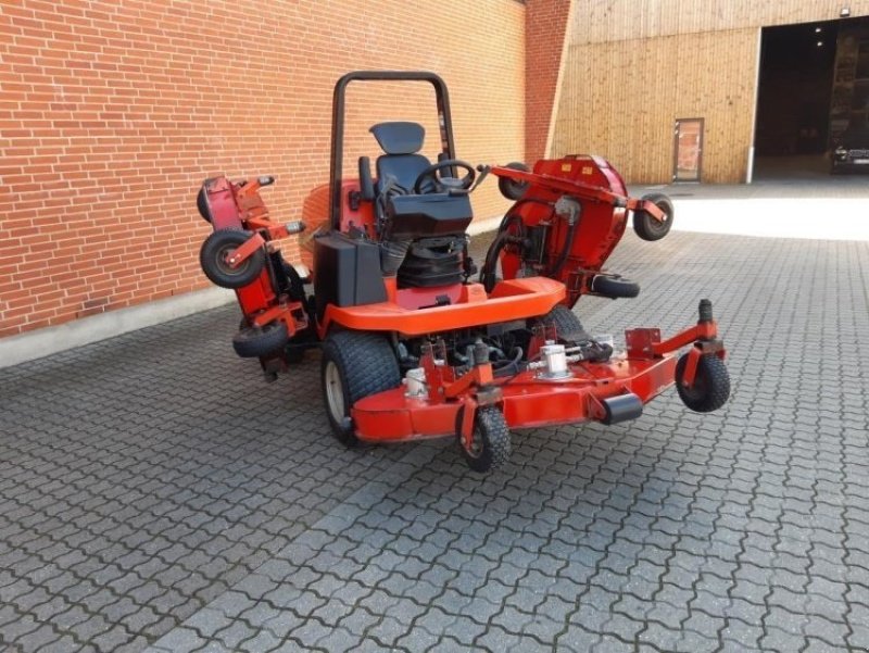 Sitzrasenmäher du type Jacobsen HR5111, Gebrauchtmaschine en Herning (Photo 4)
