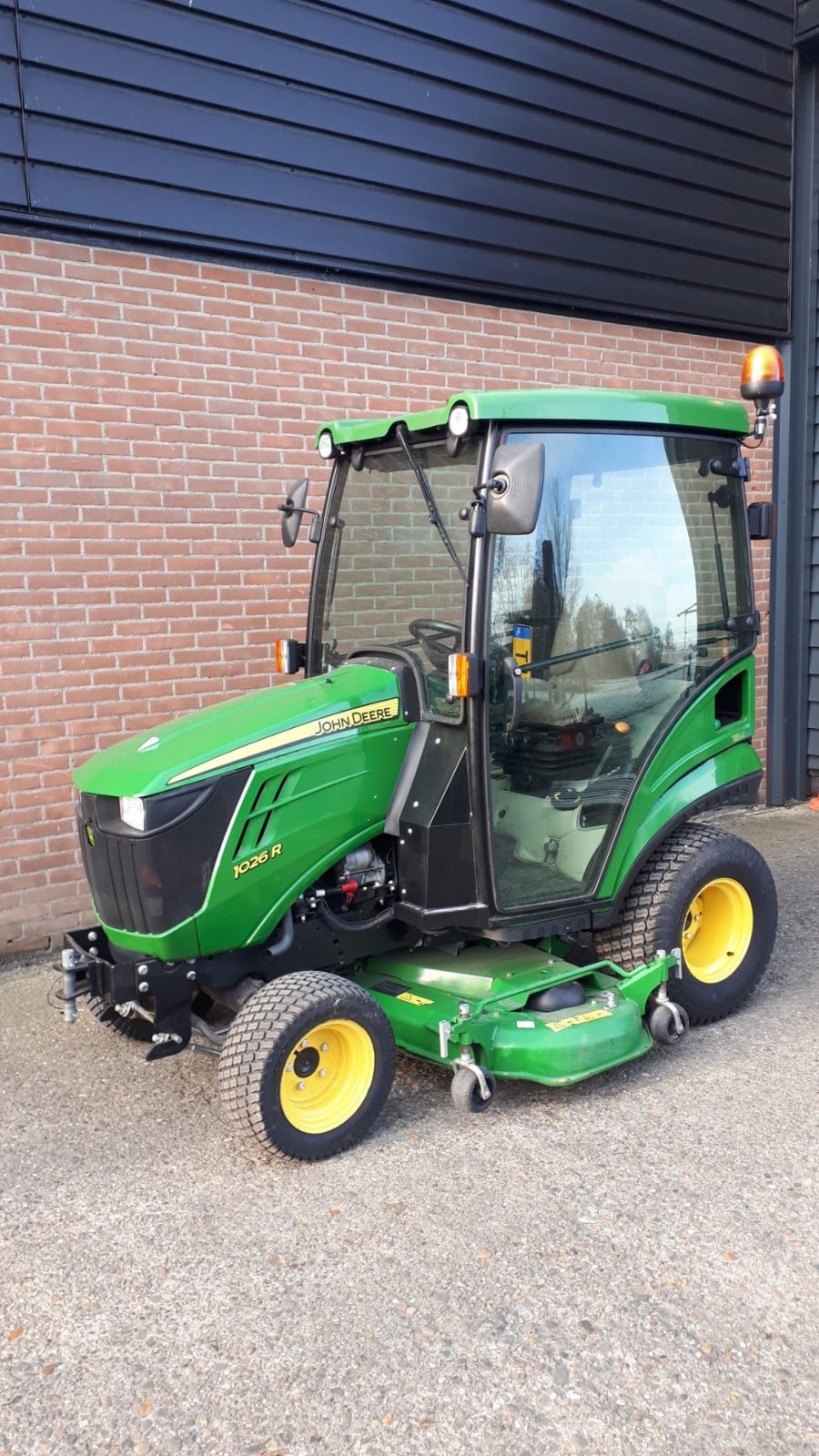 Sitzrasenmäher des Typs John Deere 1026R, Gebrauchtmaschine in Maartensdijk (Bild 2)