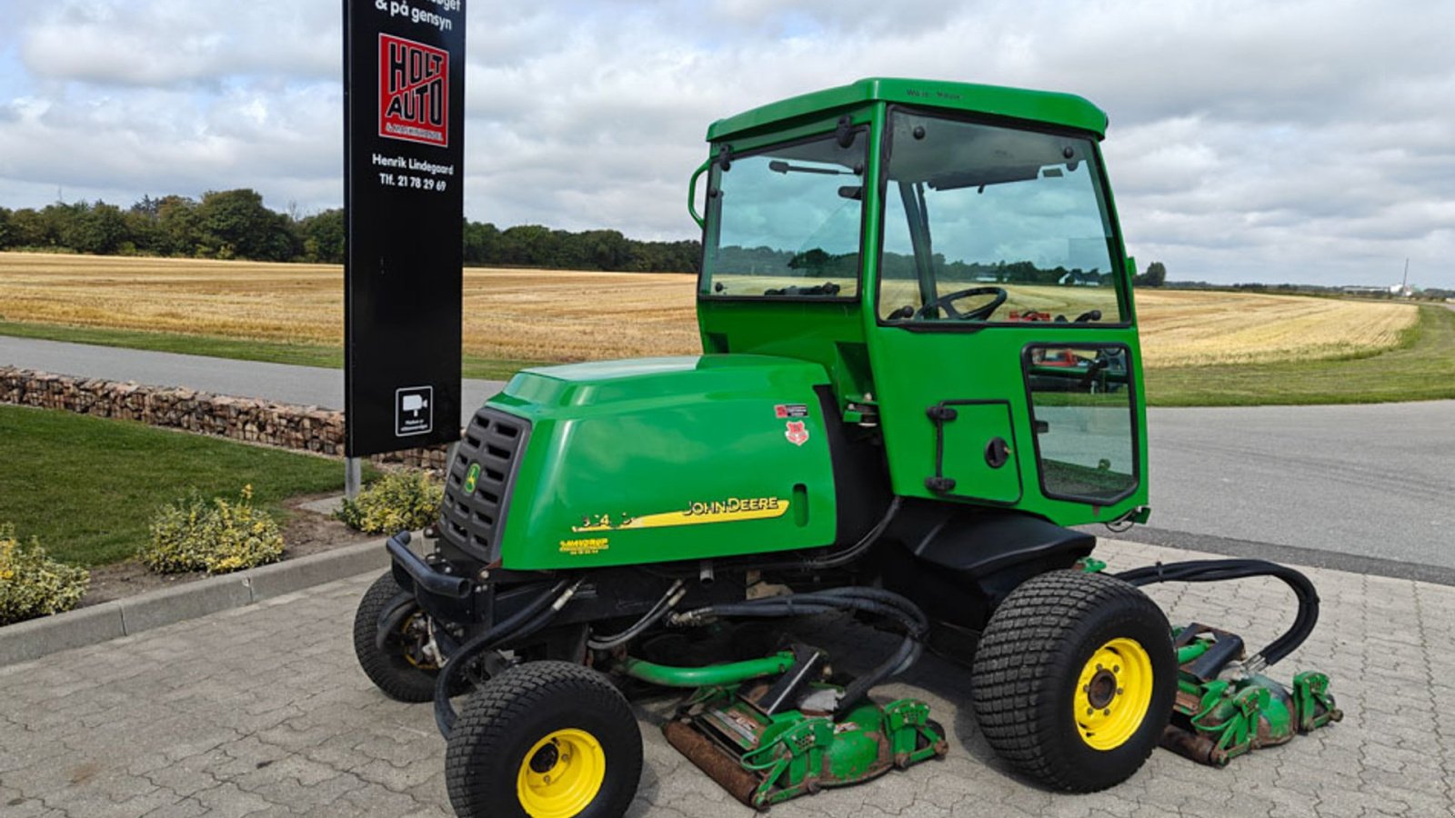 Sitzrasenmäher van het type John Deere 3245C Fairway, Gebrauchtmaschine in Vrå (Foto 4)