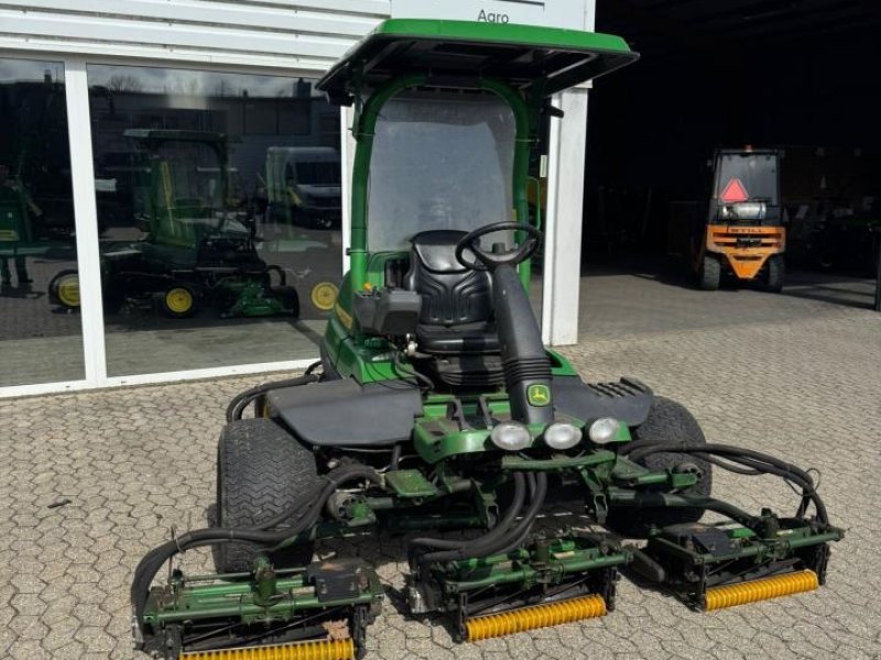 Sitzrasenmäher za tip John Deere 8700 A, Gebrauchtmaschine u Trige (Slika 1)