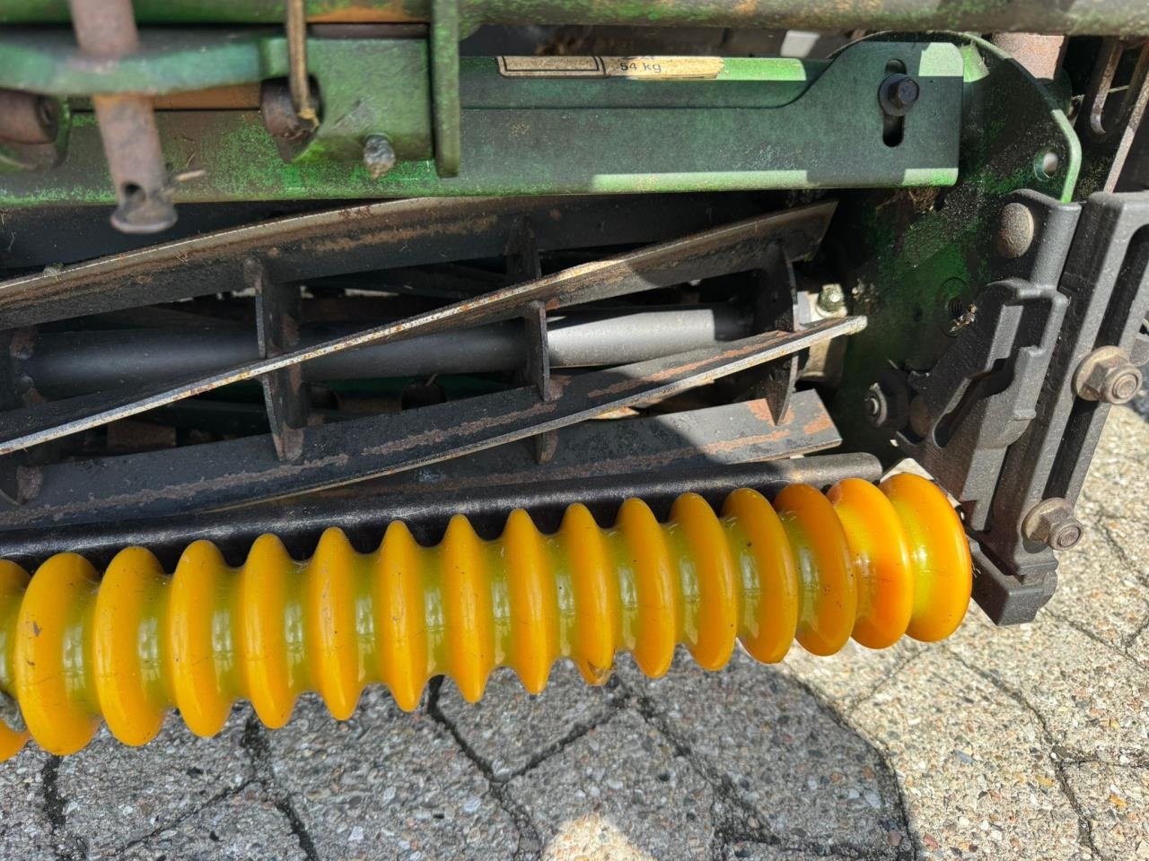 Sitzrasenmäher от тип John Deere 8700 A, Gebrauchtmaschine в Trige (Снимка 16)