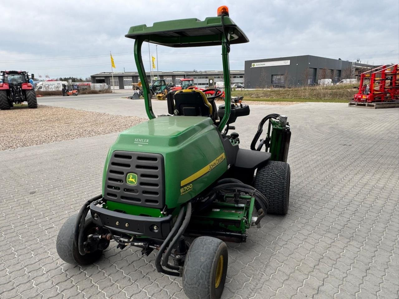 Sitzrasenmäher des Typs John Deere 8700, Gebrauchtmaschine in Næstved (Bild 10)