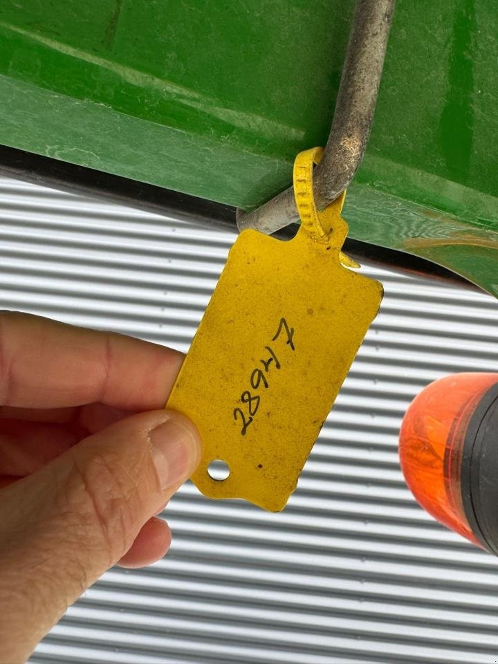 Sitzrasenmäher des Typs John Deere 8700, Gebrauchtmaschine in Næstved (Bild 9)