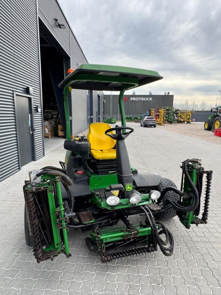 Sitzrasenmäher des Typs John Deere 8700, Gebrauchtmaschine in Næstved (Bild 12)