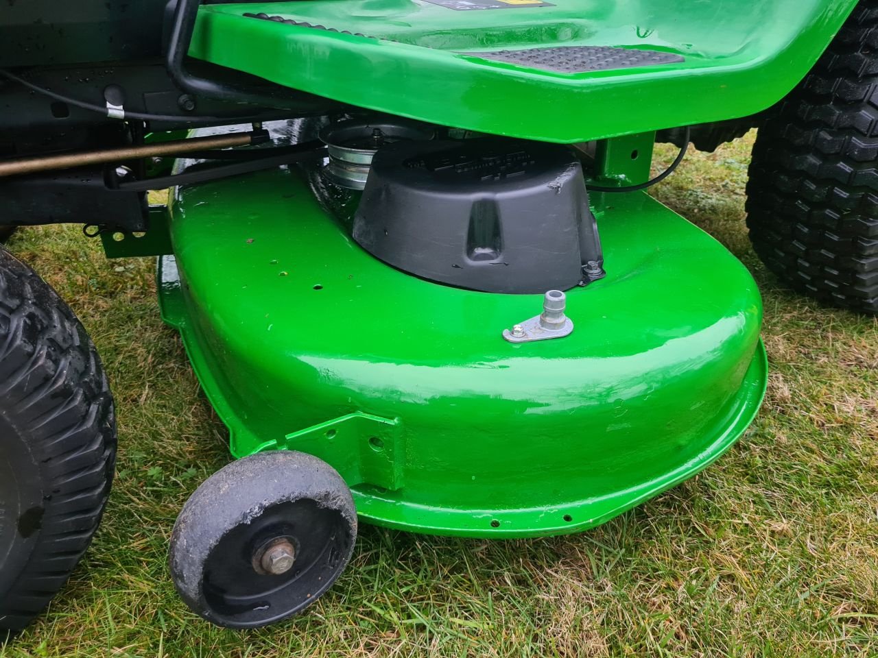 Sitzrasenmäher typu John Deere x125, Gebrauchtmaschine v Lierop (Obrázek 10)