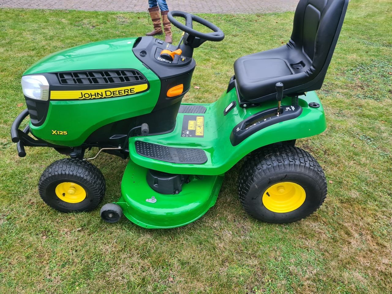 Sitzrasenmäher typu John Deere x125, Gebrauchtmaschine v Lierop (Obrázek 5)