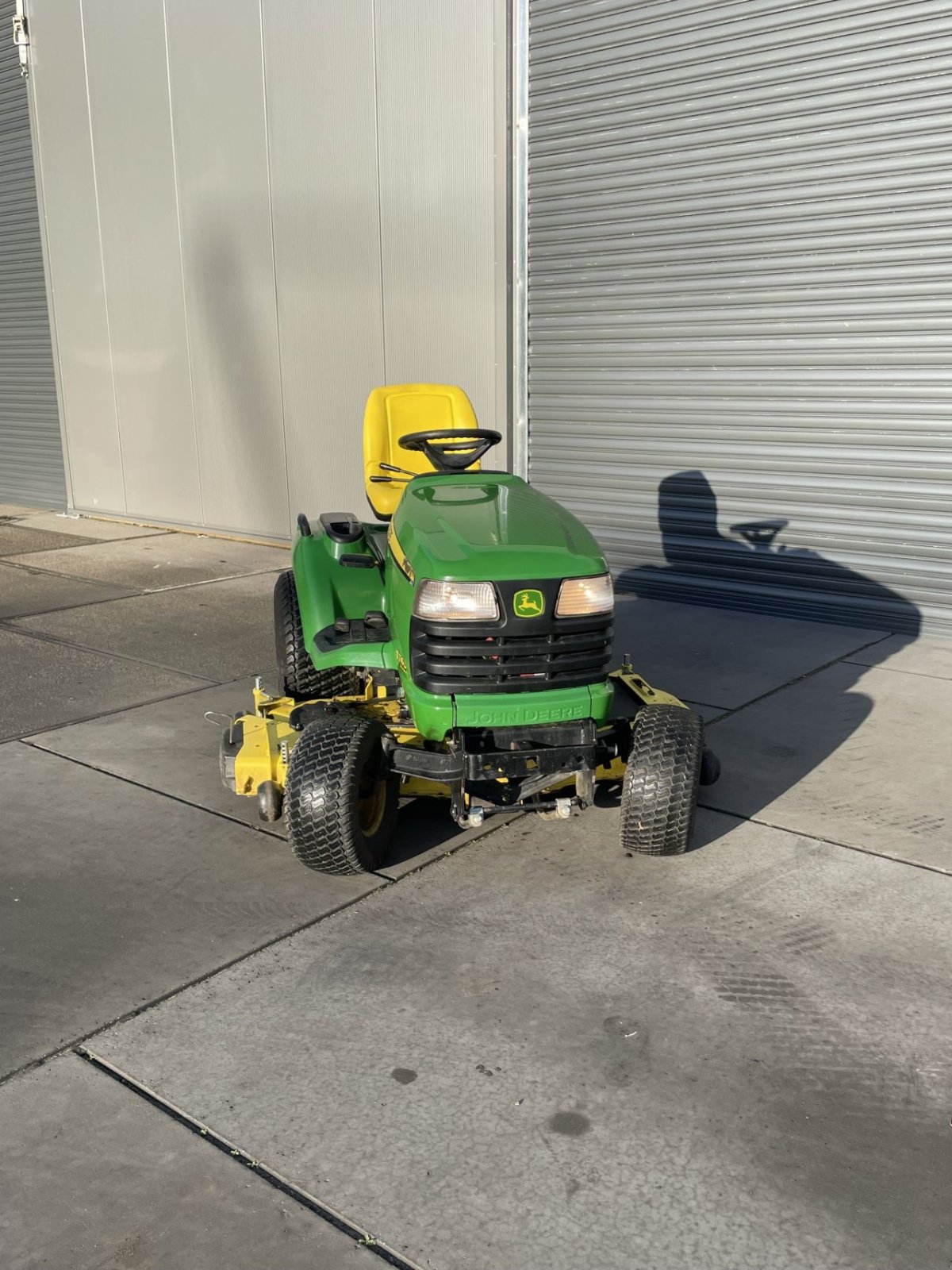 Sitzrasenmäher van het type John Deere X740, Gebrauchtmaschine in Kesteren (Foto 2)