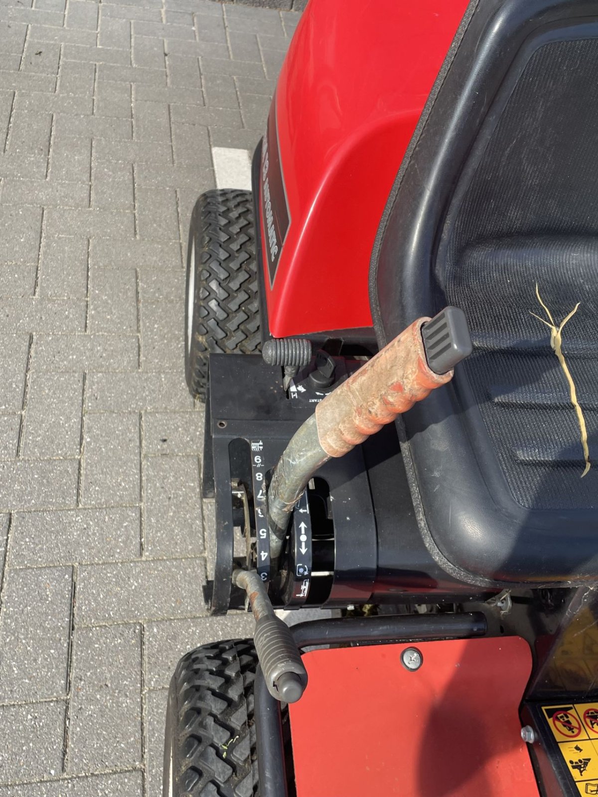 Sitzrasenmäher Türe ait Jonsered FRM 13, Gebrauchtmaschine içinde Reeuwijk (resim 4)