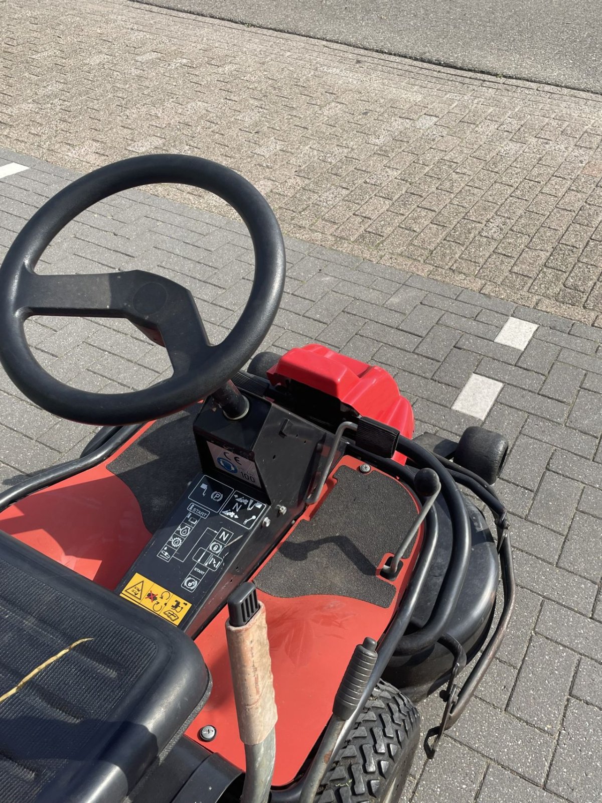 Sitzrasenmäher Türe ait Jonsered FRM 13, Gebrauchtmaschine içinde Reeuwijk (resim 5)