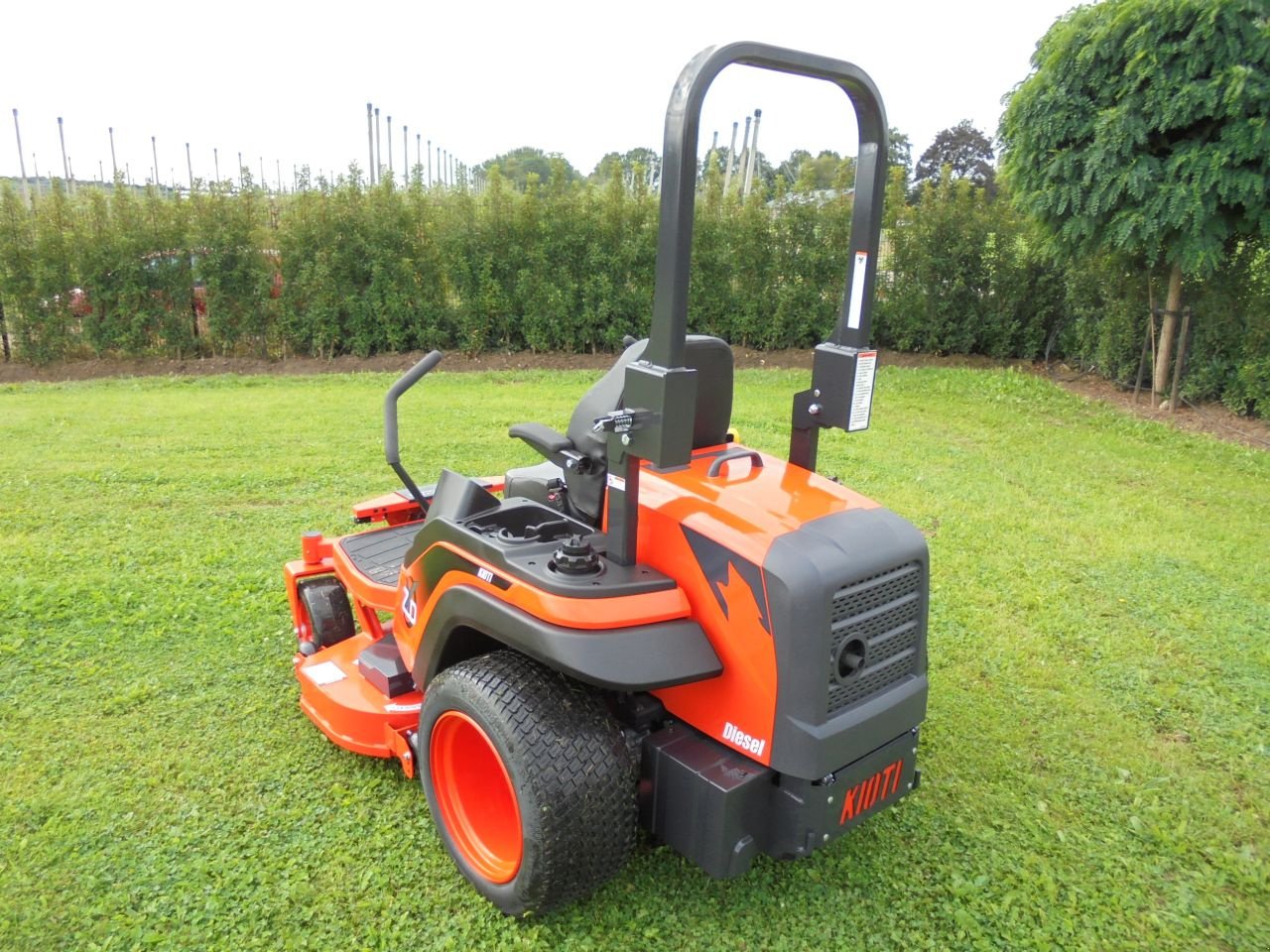 Sitzrasenmäher typu Kioti zxd diesel, Neumaschine v Houten (Obrázek 3)