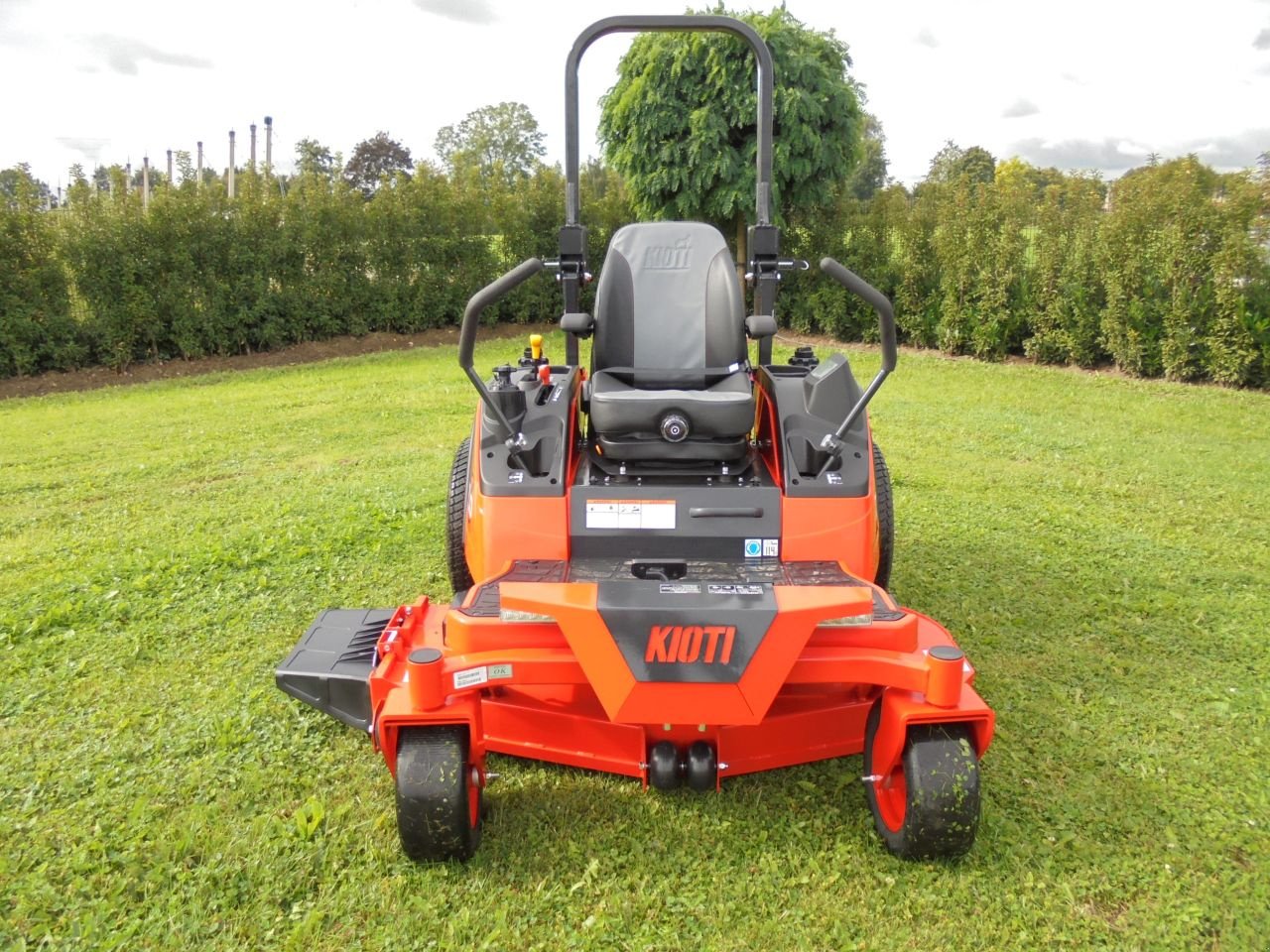 Sitzrasenmäher typu Kioti zxd diesel, Neumaschine v Houten (Obrázek 7)