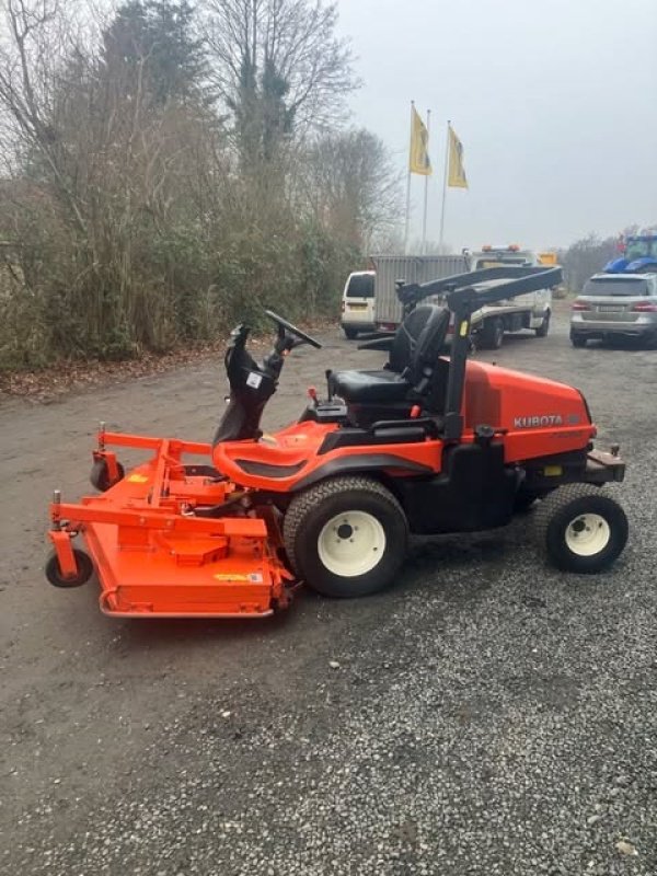 Sitzrasenmäher van het type Kubota F3090, Gebrauchtmaschine in Glamsbjerg (Foto 5)