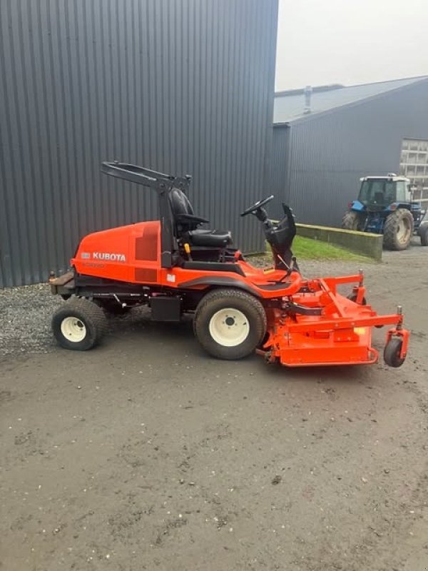 Sitzrasenmäher van het type Kubota F3090, Gebrauchtmaschine in Glamsbjerg (Foto 2)
