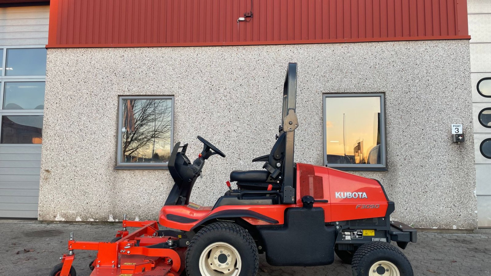 Sitzrasenmäher типа Kubota F3090, Gebrauchtmaschine в Helsinge (Фотография 10)