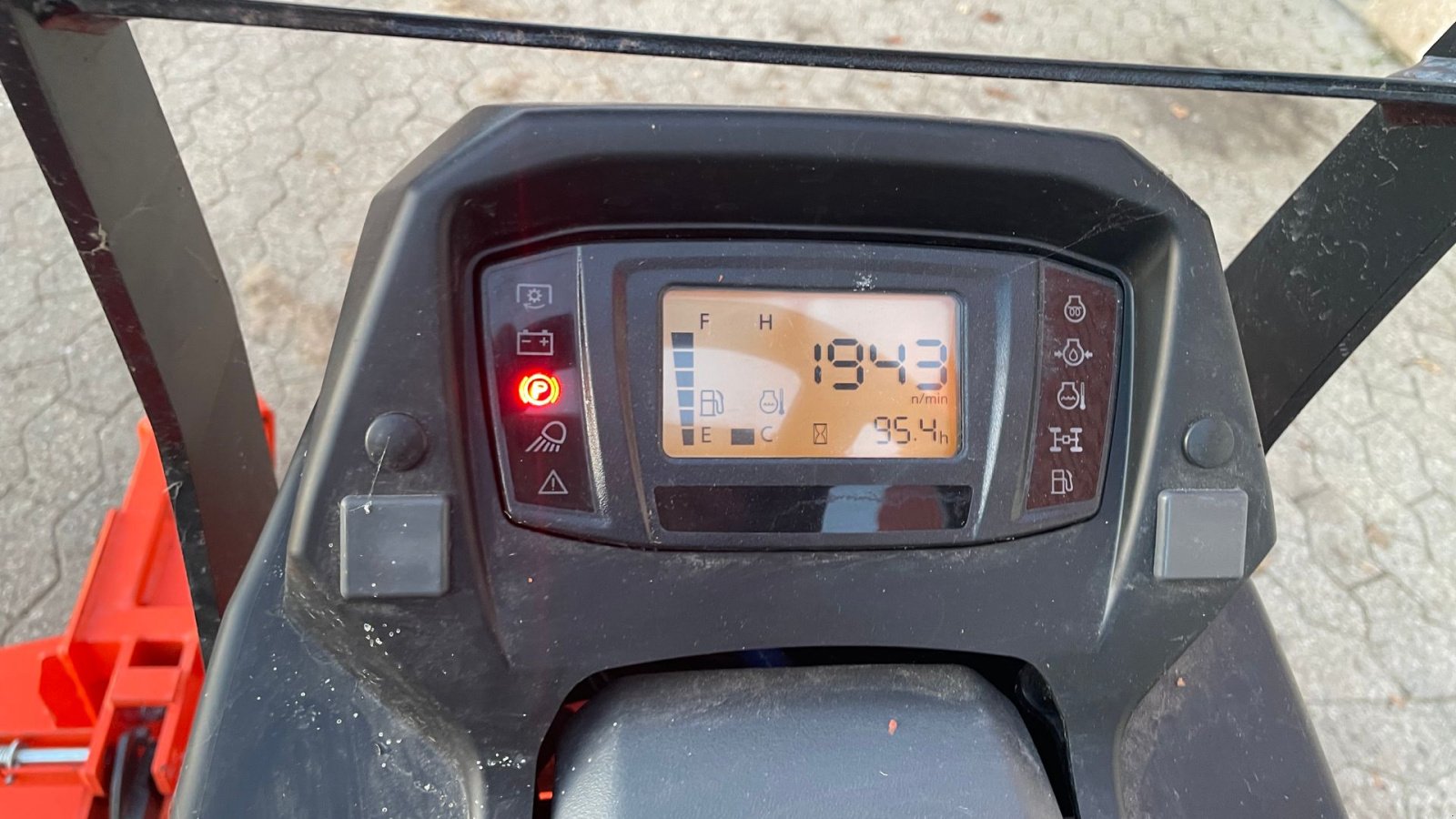 Sitzrasenmäher типа Kubota F3090, Gebrauchtmaschine в Helsinge (Фотография 2)