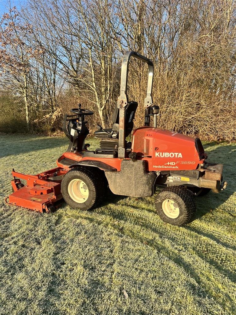 Sitzrasenmäher typu Kubota F3890, Gebrauchtmaschine v Herning (Obrázek 2)