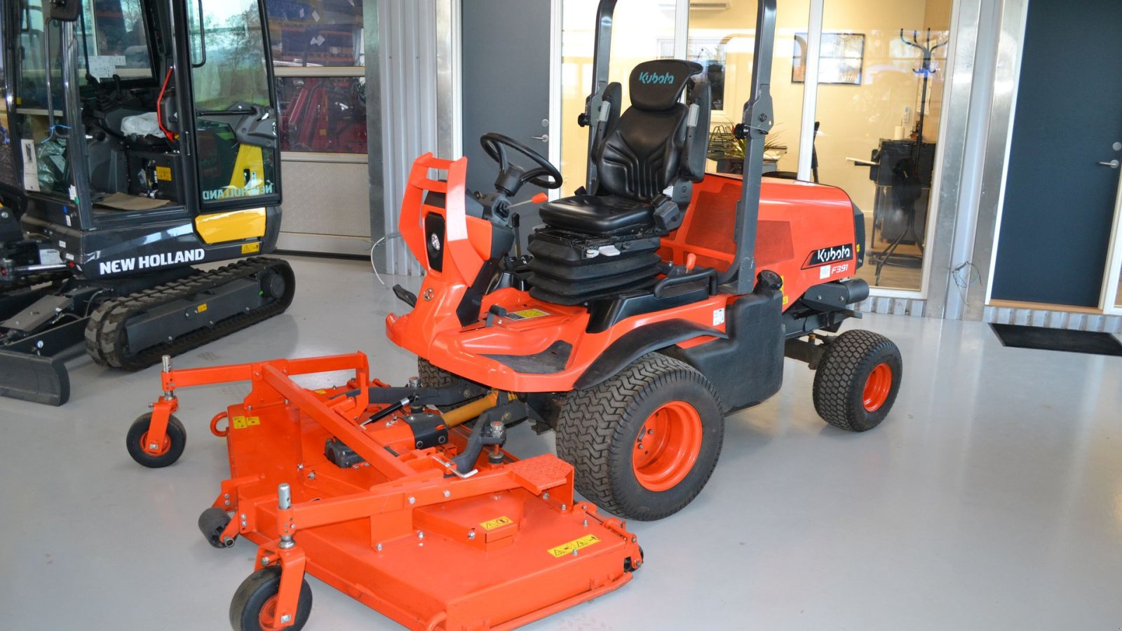 Sitzrasenmäher del tipo Kubota F391, Gebrauchtmaschine In Glamsbjerg (Immagine 2)