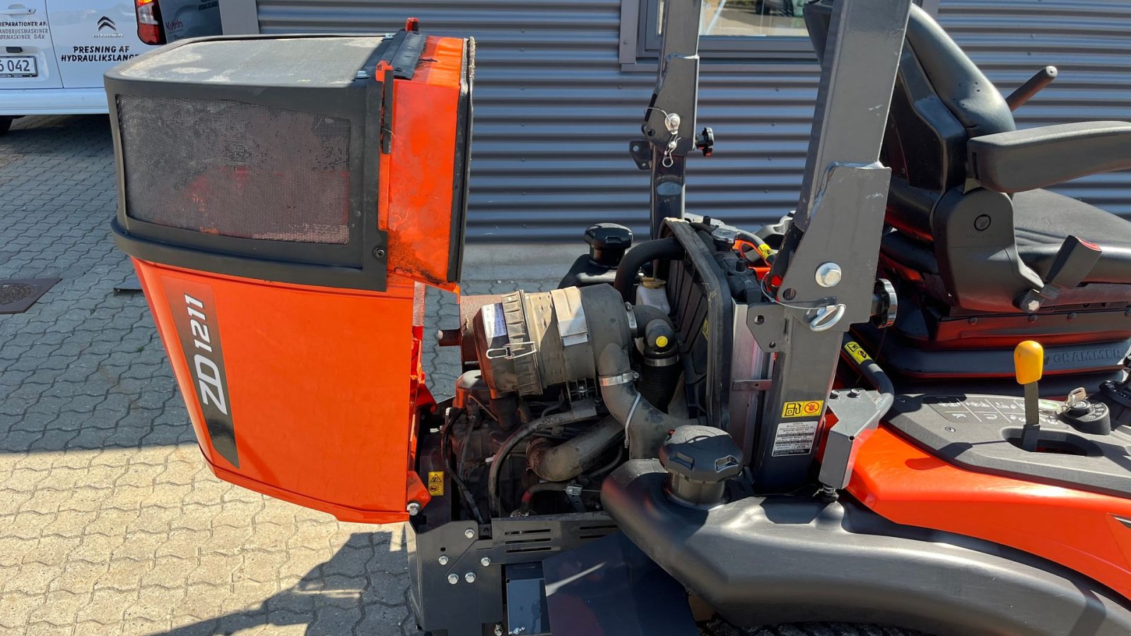 Sitzrasenmäher typu Kubota ZD1211 Kubota ZD1211 ZeroTurn, Gebrauchtmaschine v Rønnede (Obrázek 10)