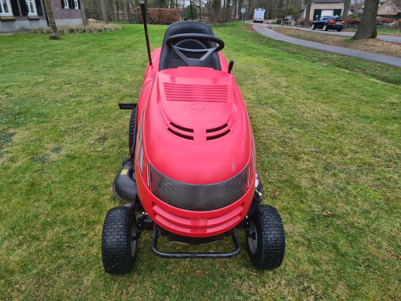 Sitzrasenmäher del tipo Massey Ferguson -, Gebrauchtmaschine en Lierop (Imagen 2)