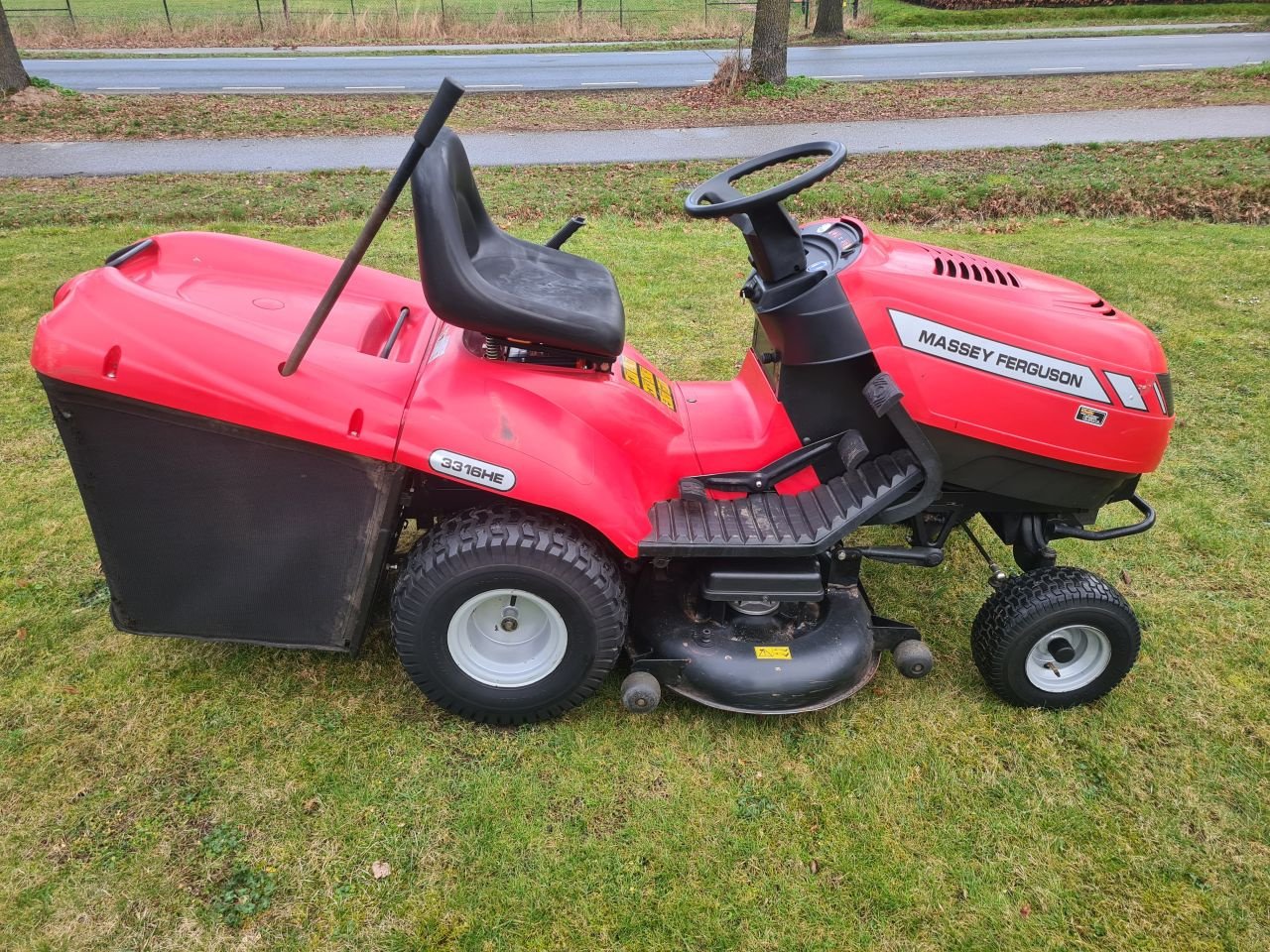 Sitzrasenmäher del tipo Massey Ferguson -, Gebrauchtmaschine en Lierop (Imagen 4)