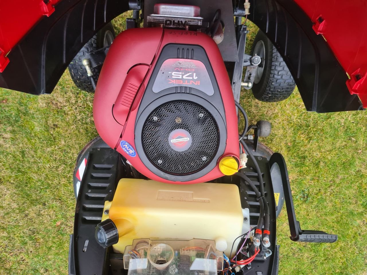 Sitzrasenmäher del tipo Massey Ferguson -, Gebrauchtmaschine en Lierop (Imagen 9)