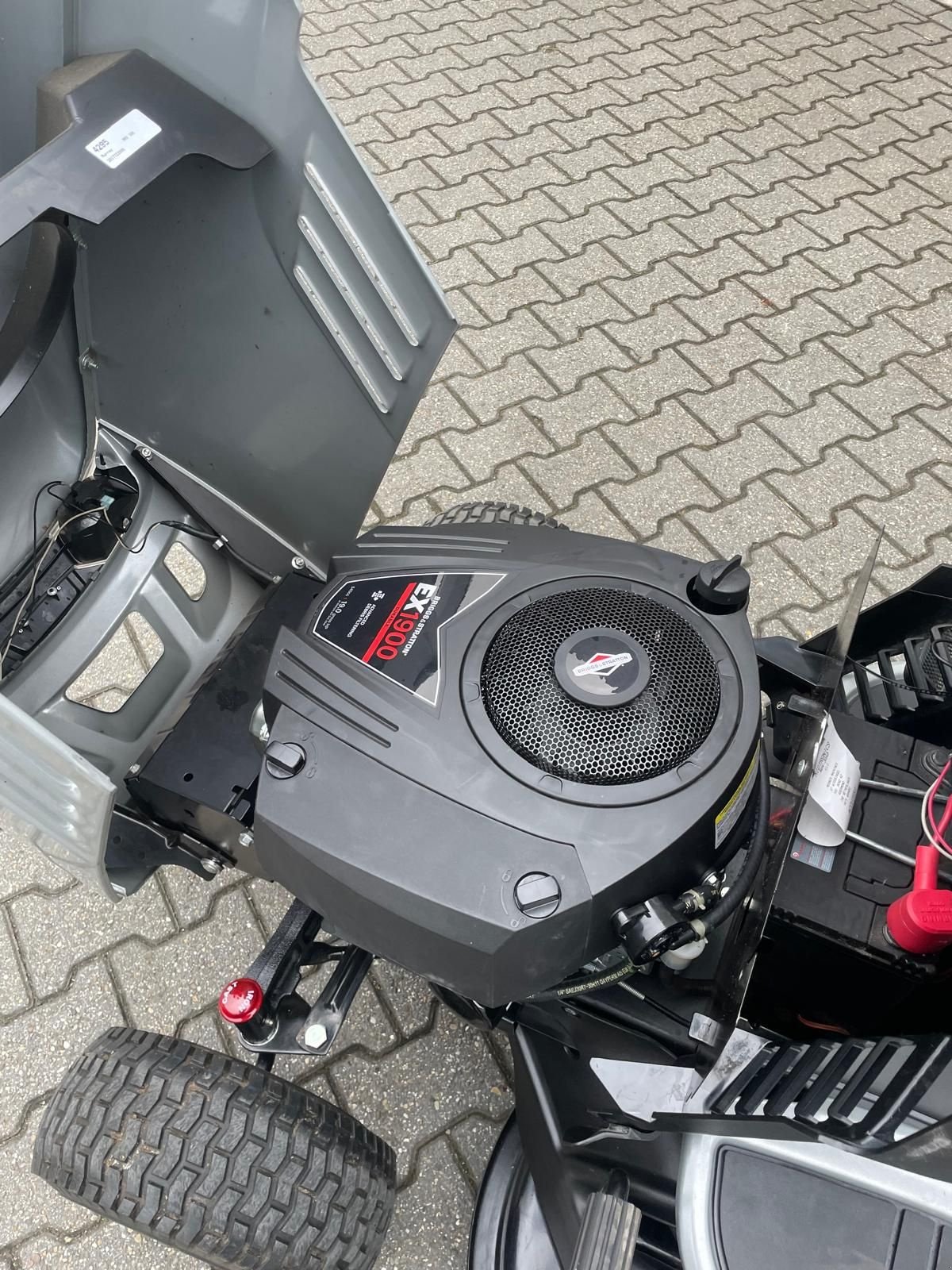 Sitzrasenmäher van het type Murray MRD100 zitmaaier met opvang, Gebrauchtmaschine in Roermond (Foto 8)