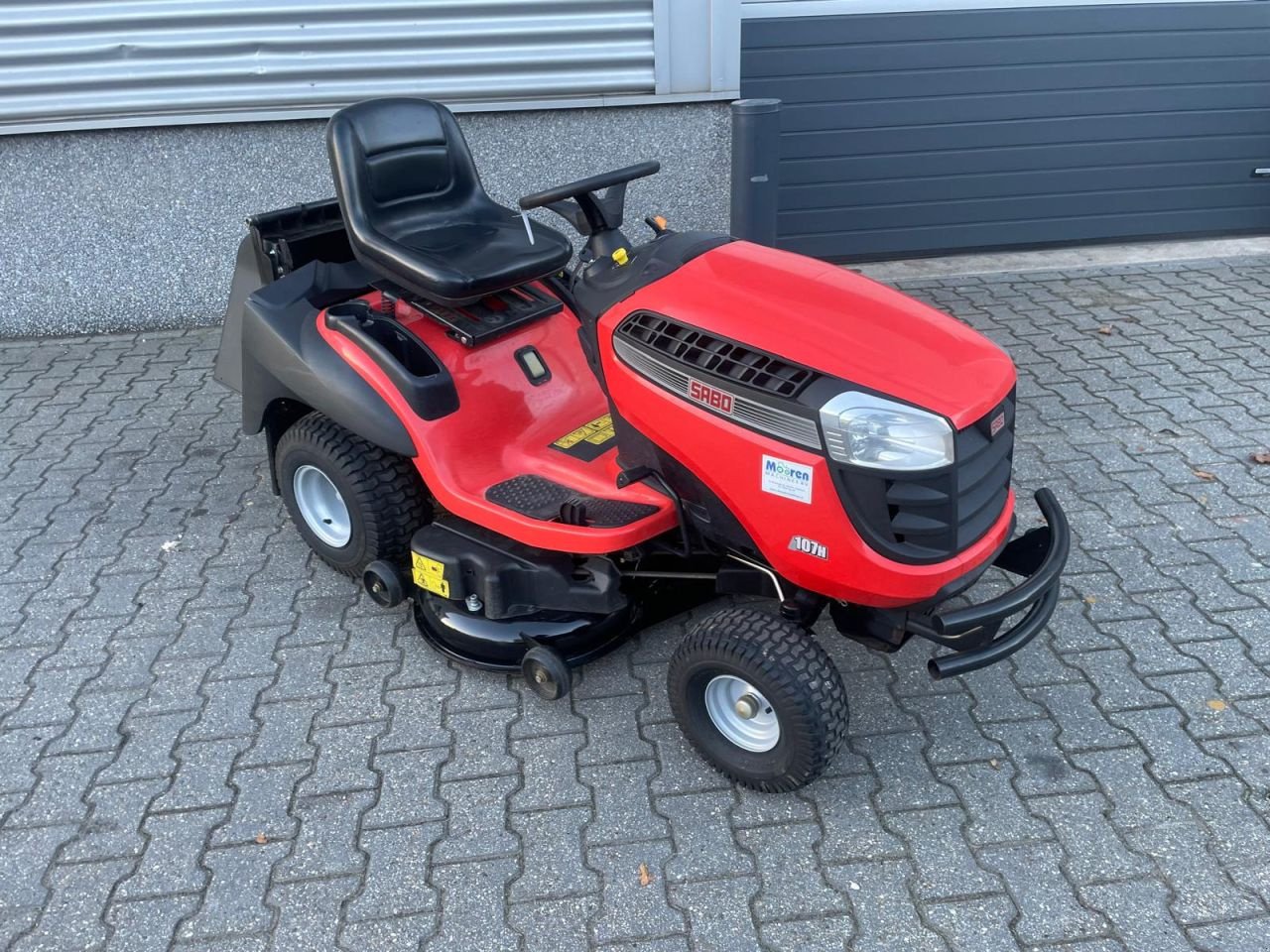 Sitzrasenmäher van het type Sabo 107H zitmaaier, Gebrauchtmaschine in Roermond (Foto 1)