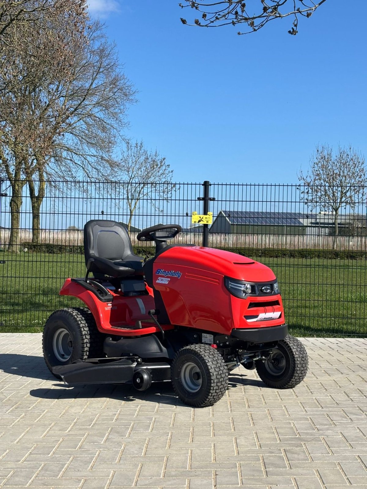 Sitzrasenmäher типа Simplicity Slt210, Gebrauchtmaschine в Wadenoijen (Фотография 3)