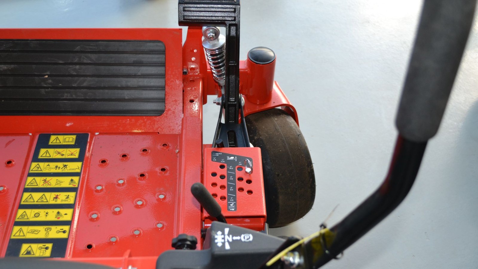 Sitzrasenmäher del tipo Simplicity szt 175 Courier, Gebrauchtmaschine In Glamsbjerg (Immagine 9)