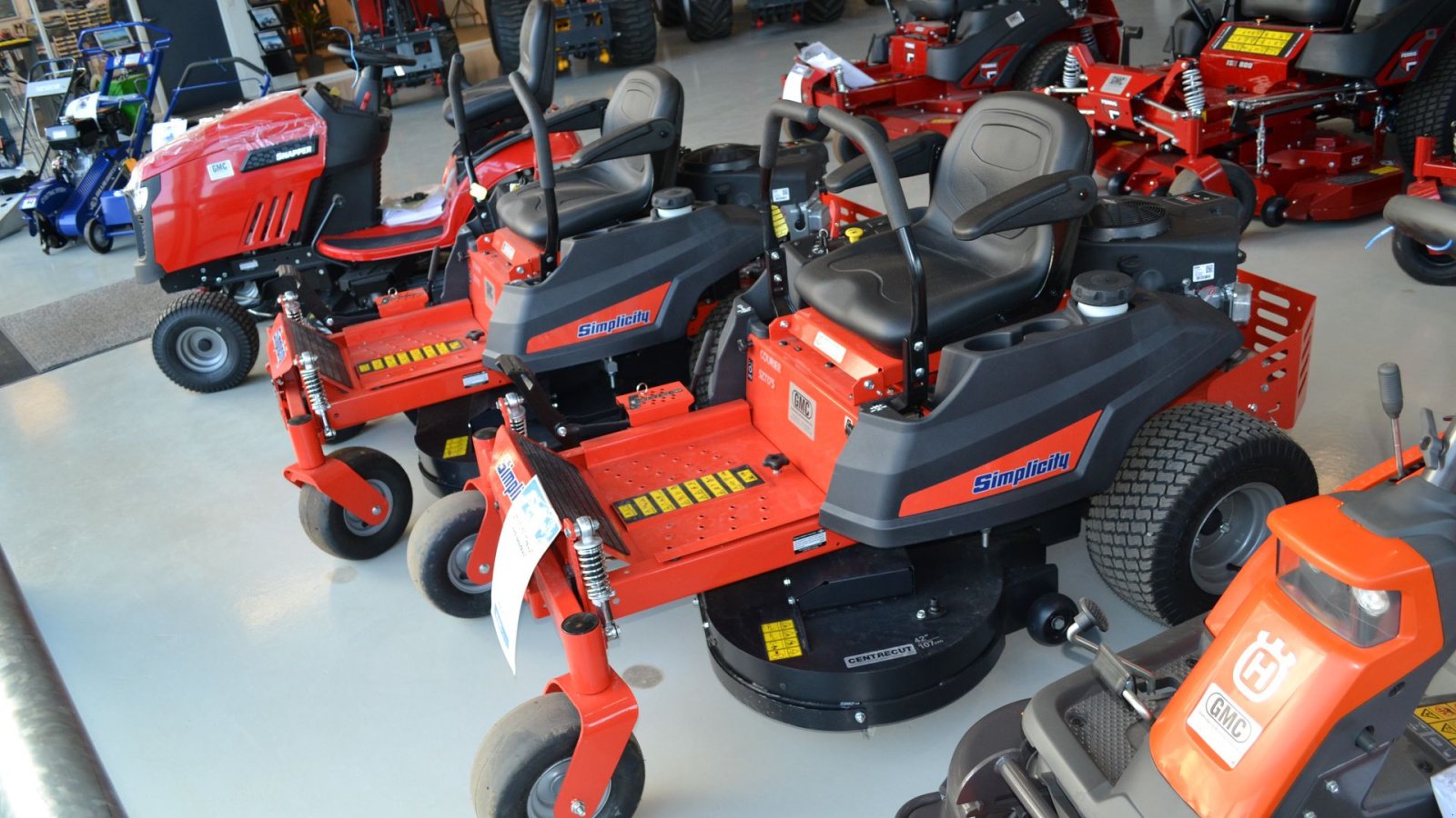 Sitzrasenmäher del tipo Simplicity szt 175 Courier, Gebrauchtmaschine In Glamsbjerg (Immagine 2)