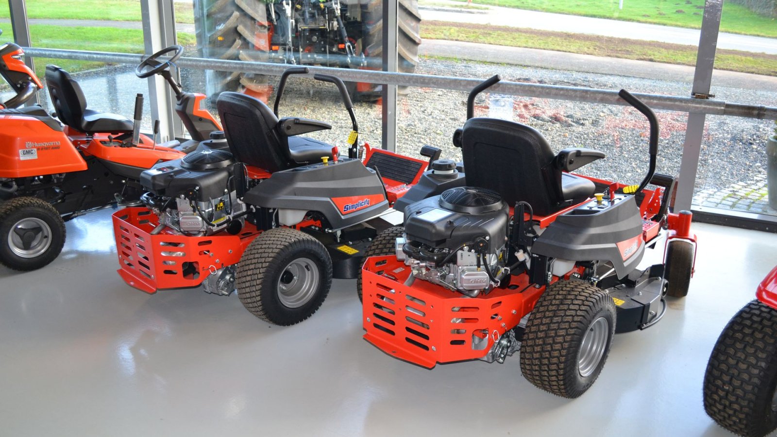 Sitzrasenmäher del tipo Simplicity szt 175 Courier, Gebrauchtmaschine In Glamsbjerg (Immagine 4)