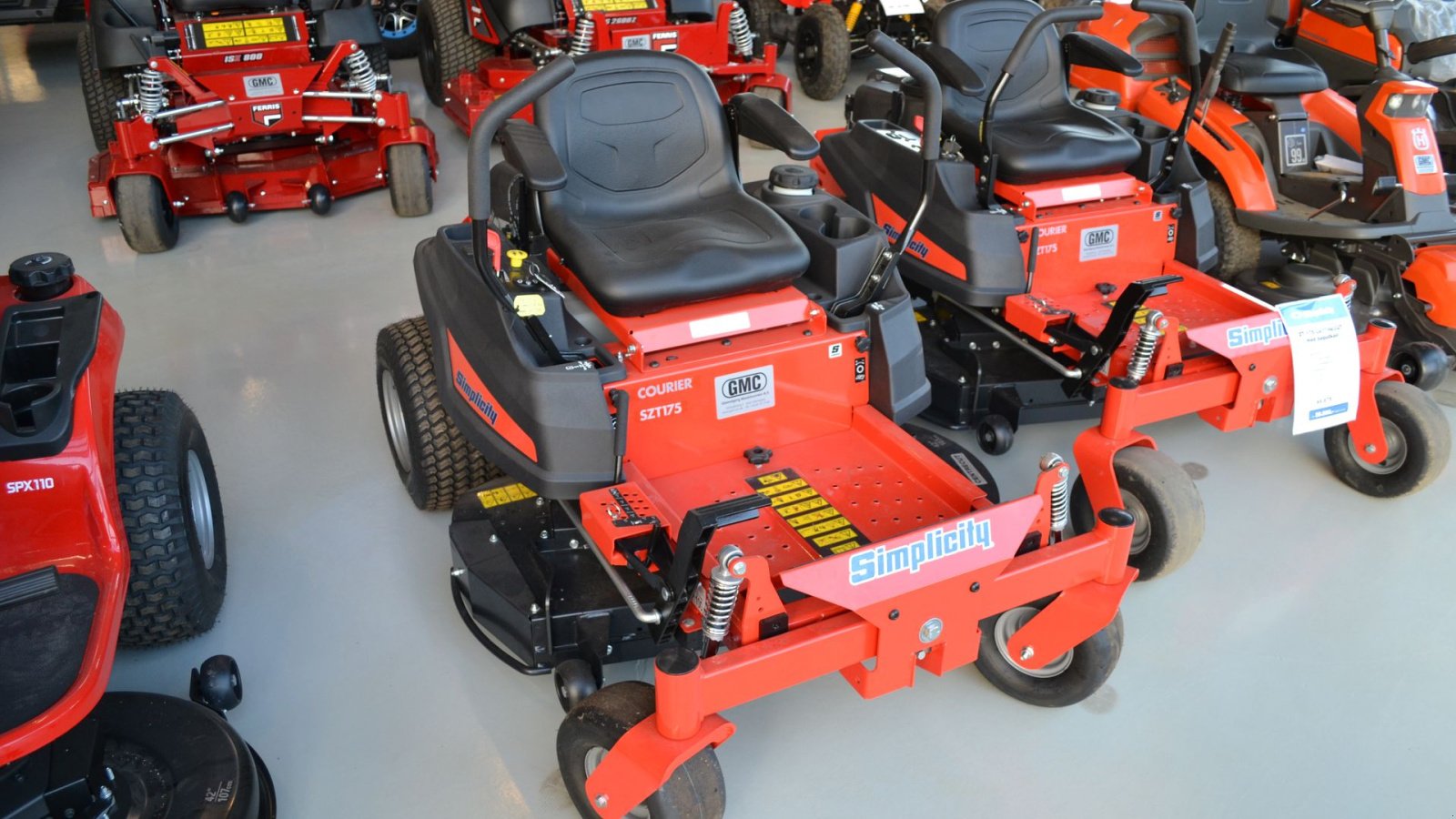 Sitzrasenmäher del tipo Simplicity szt 175 Courier, Gebrauchtmaschine In Glamsbjerg (Immagine 1)