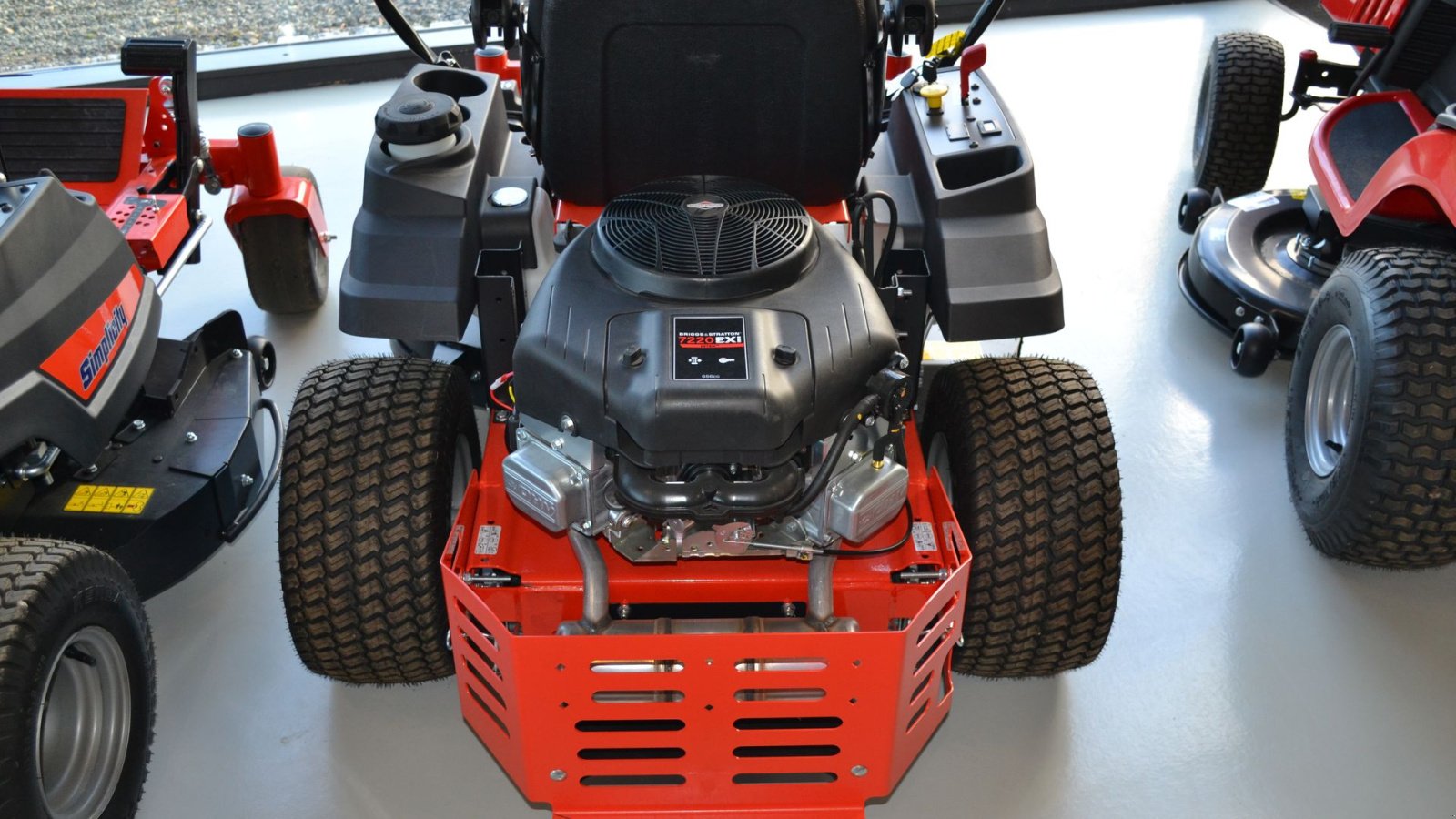 Sitzrasenmäher от тип Simplicity SZT 175 Courier, Gebrauchtmaschine в Glamsbjerg (Снимка 5)