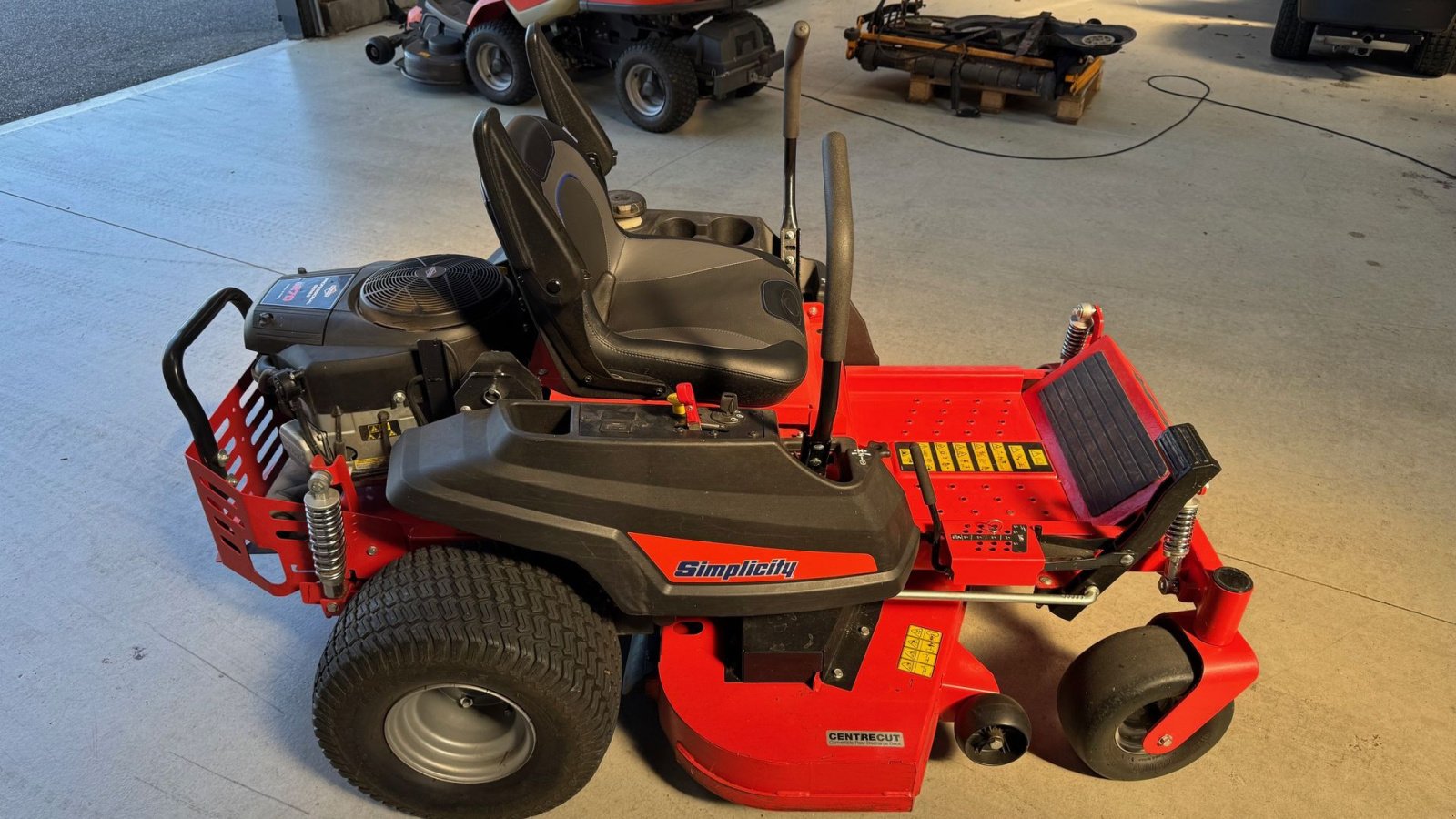 Sitzrasenmäher van het type Simplicity SZT 275 Bagudkast, Gebrauchtmaschine in Thisted (Foto 1)