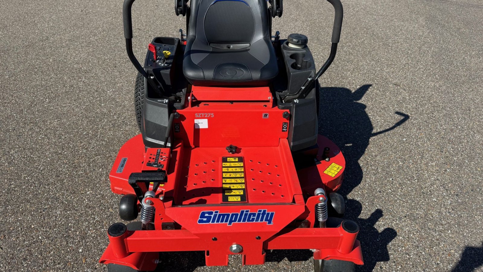 Sitzrasenmäher van het type Simplicity SZT 275 Bagudkast, Gebrauchtmaschine in Thisted (Foto 3)