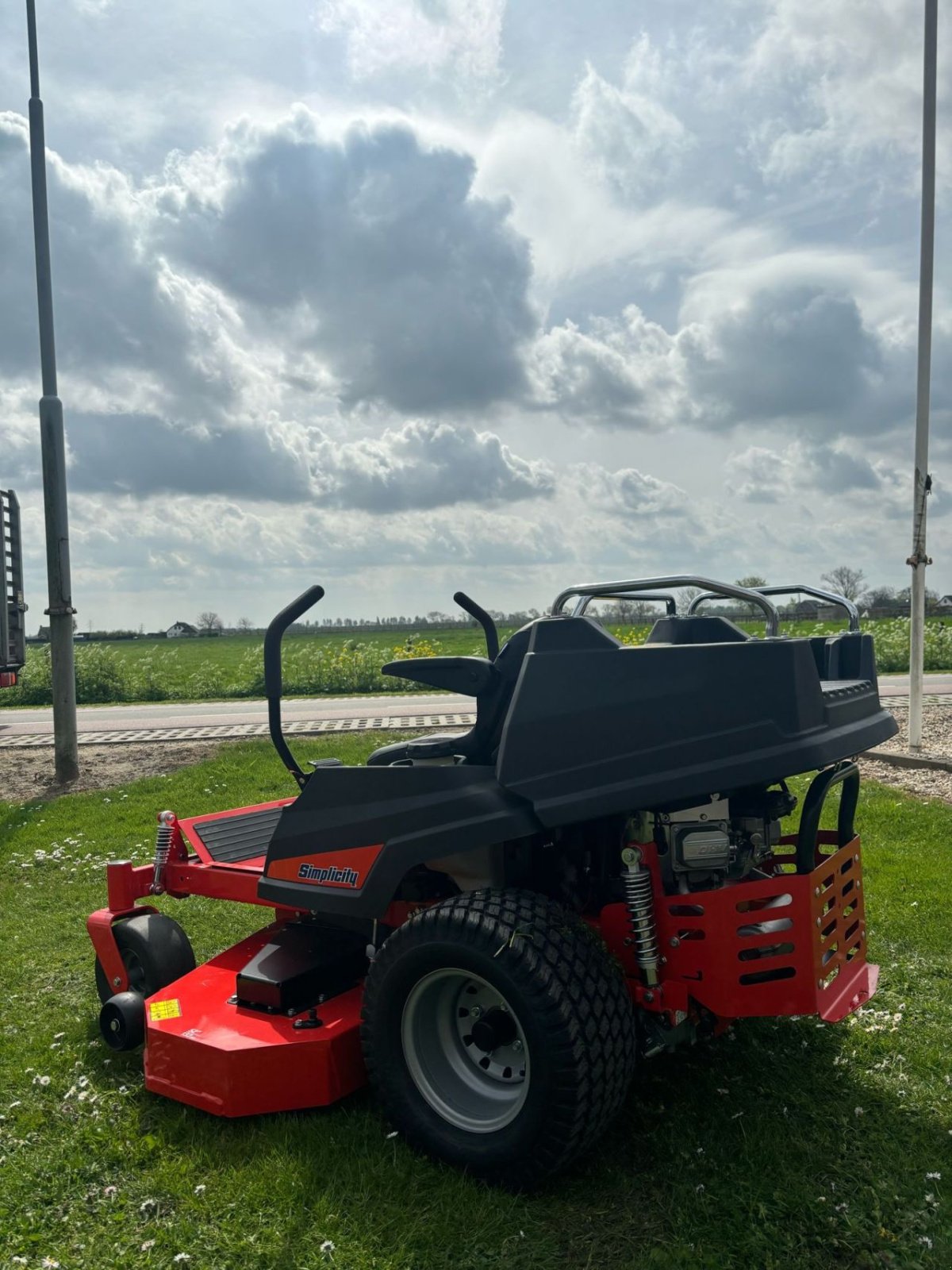 Sitzrasenmäher typu Simplicity Szt350, Gebrauchtmaschine v Wadenoijen (Obrázek 2)