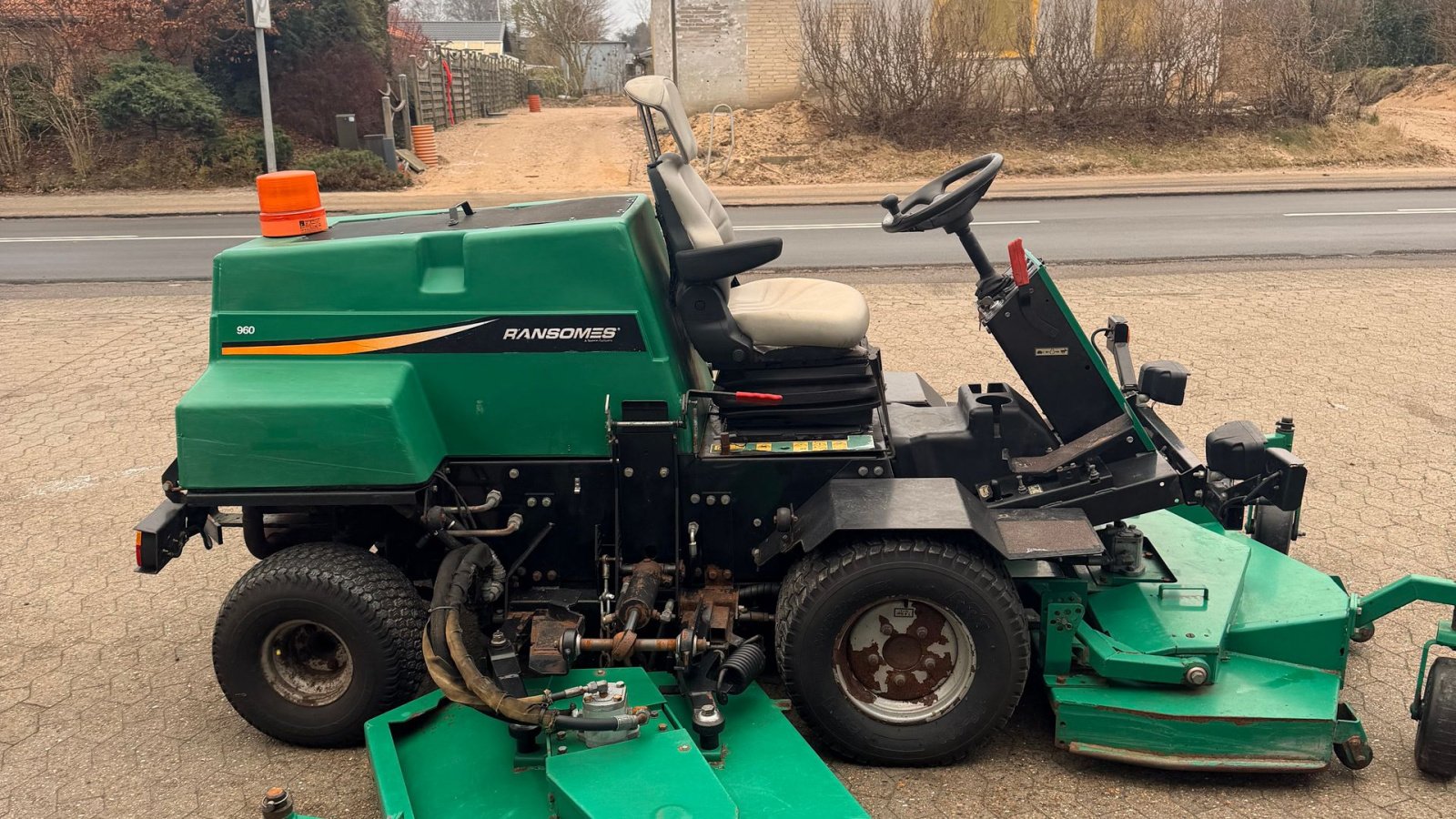 Sitzrasenmäher типа Sonstige 960 d, Gebrauchtmaschine в Brørup (Фотография 4)