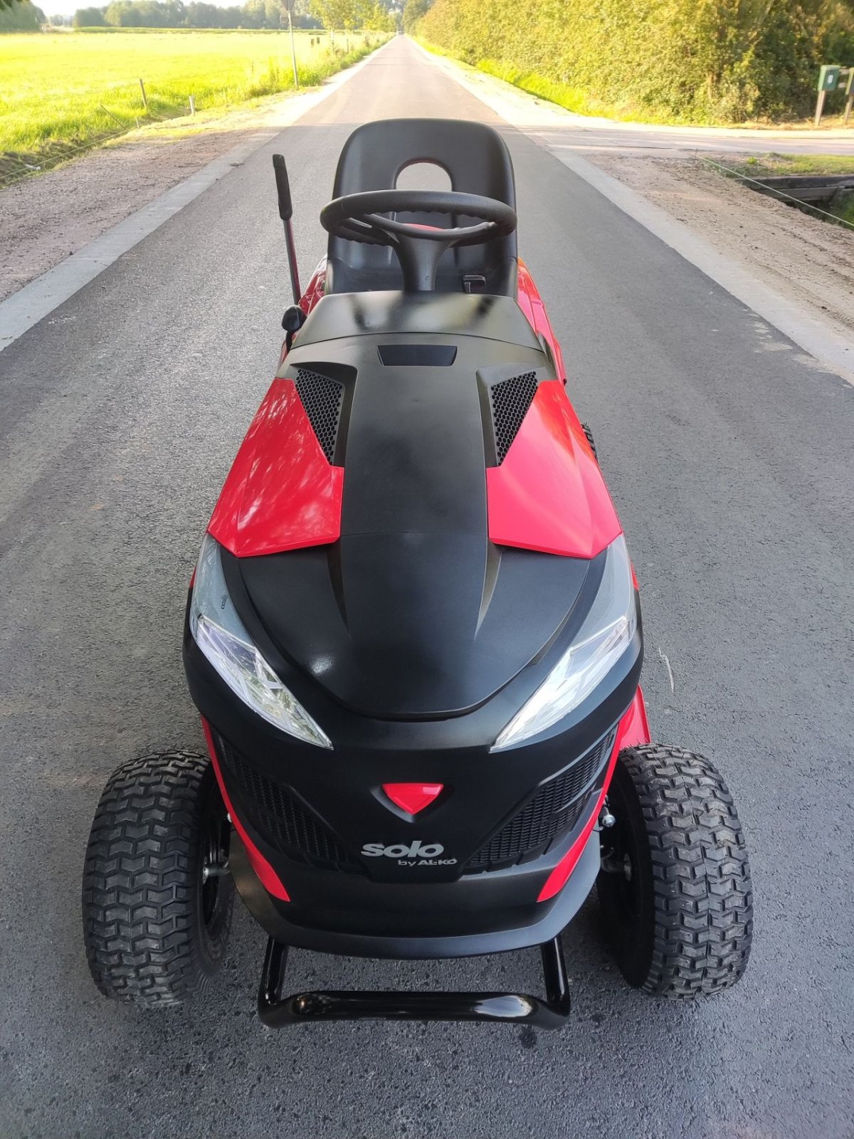 Sitzrasenmäher des Typs Sonstige AL-KO (SOLO), Neumaschine in Klarenbeek (Bild 3)